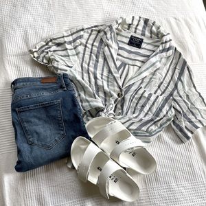 Cropped beach shirt